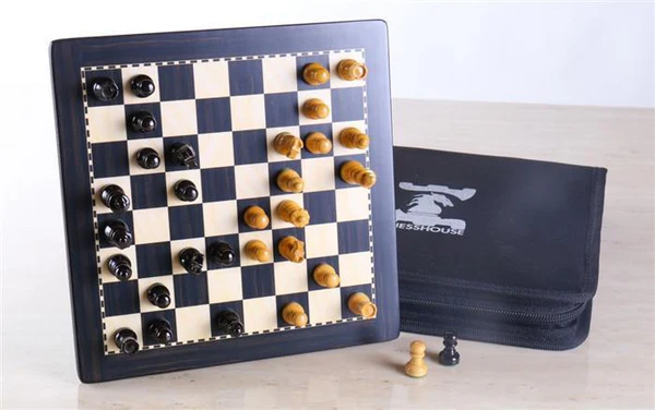 8 magnetic travel chess set in black and boxwood 28272554770519