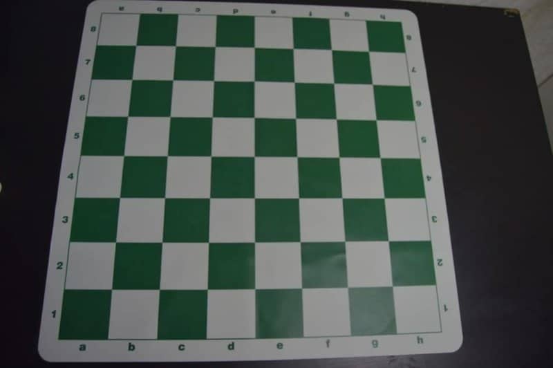 chess board set up